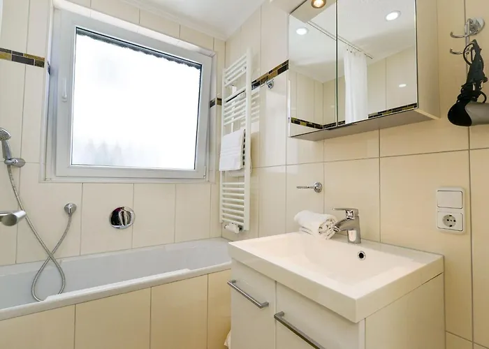 Strandhochhaus Sa11 *